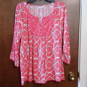 Crown and Ivy tunic top